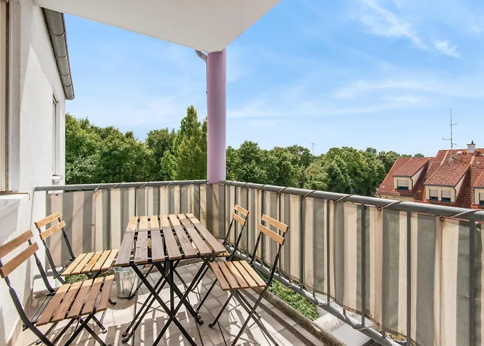 Monteurswohnung Mit Balkon דירה *